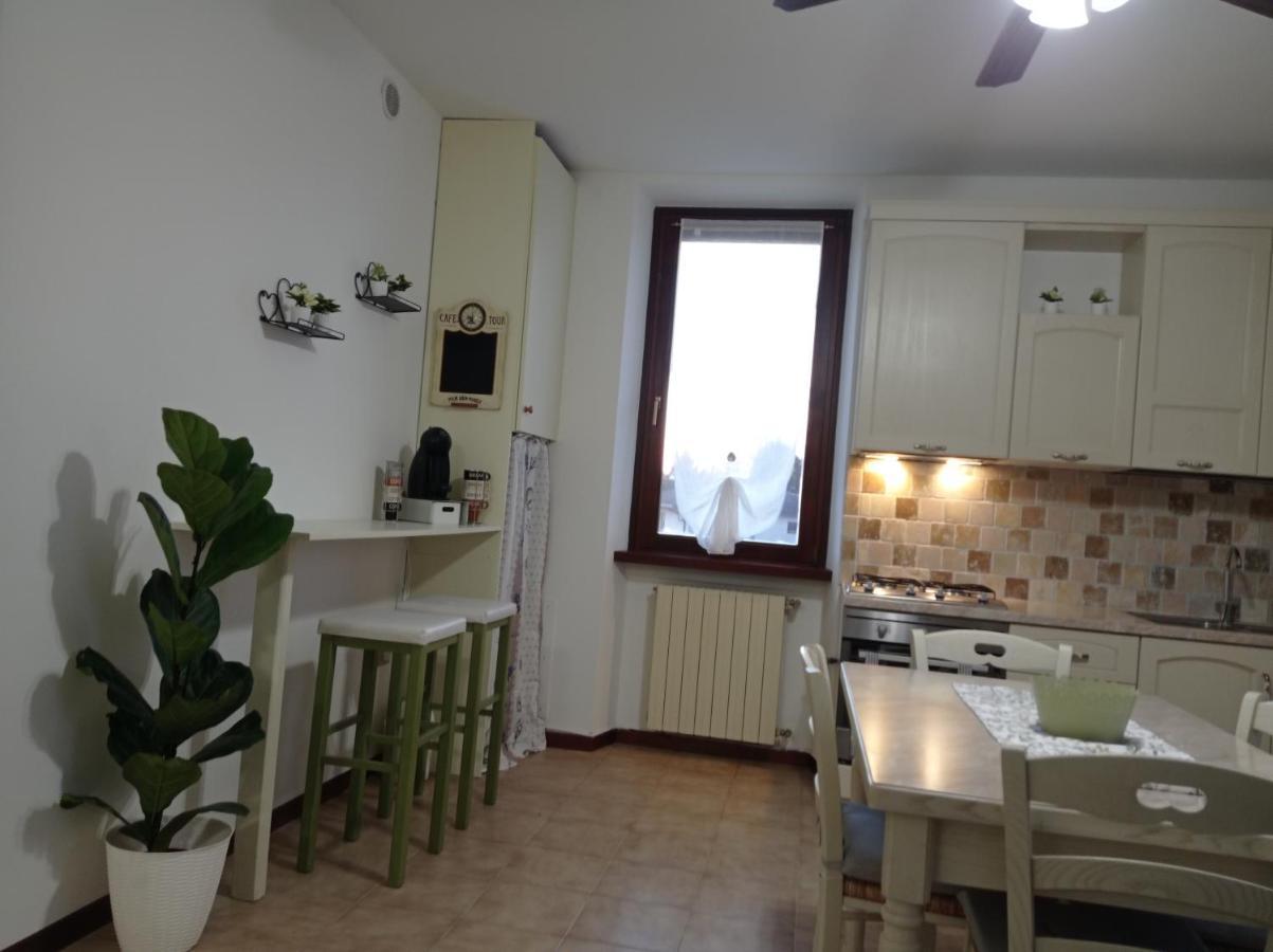 Appartement House Piazza Vittoria à Medole Extérieur photo