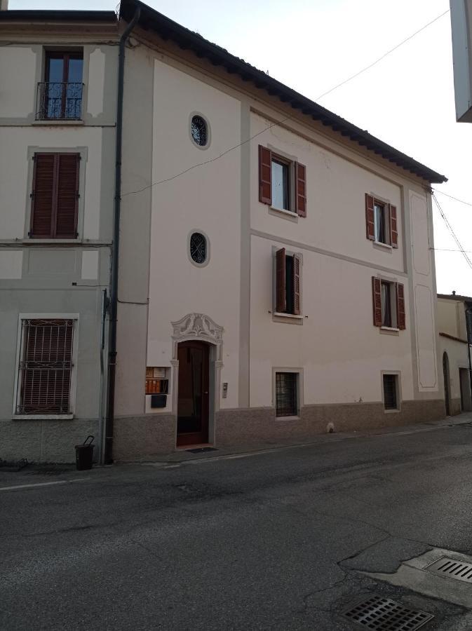 Appartement House Piazza Vittoria à Medole Extérieur photo